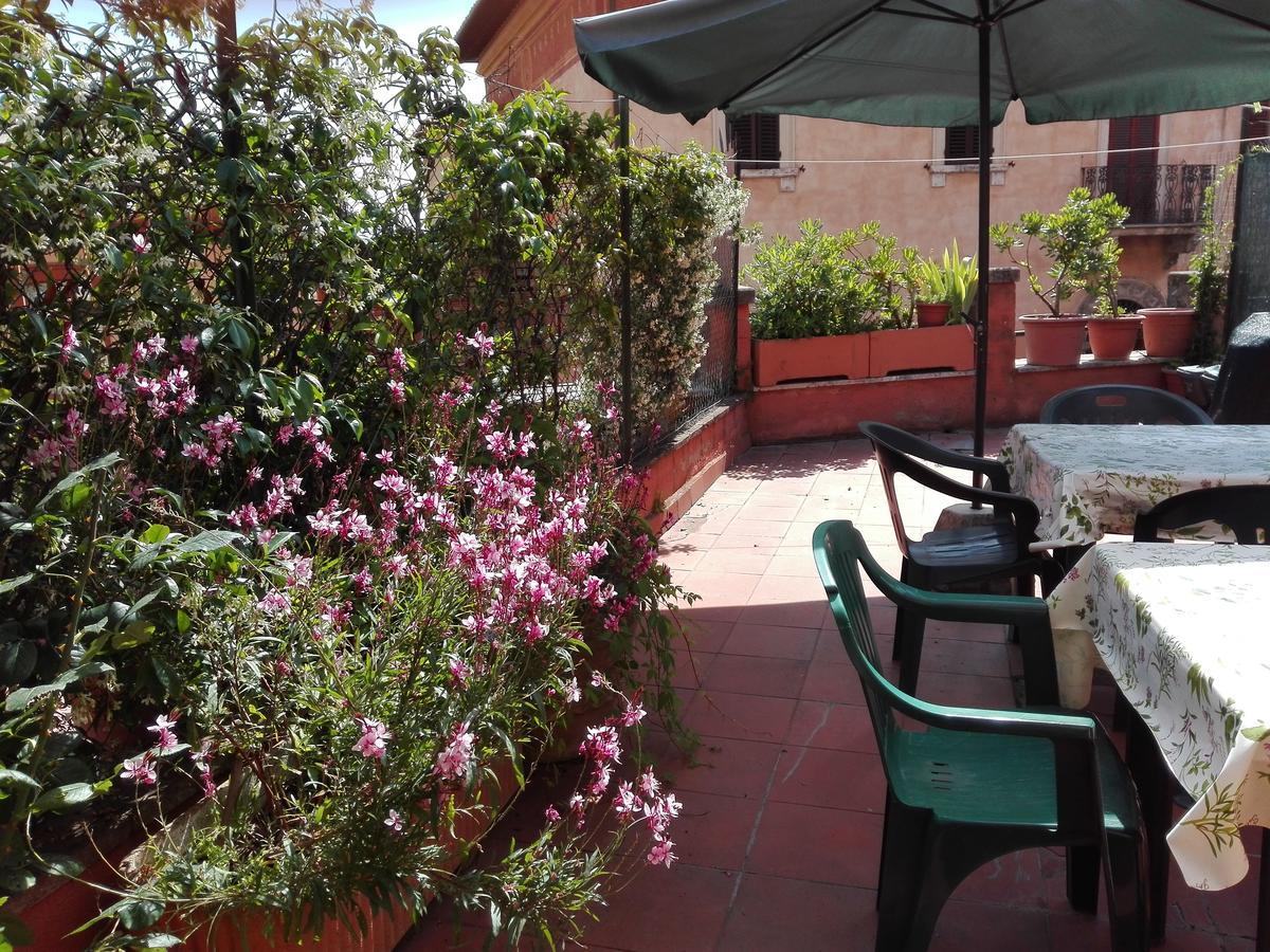 Al Giardino Di Alice Bed & Breakfast Perugia Dış mekan fotoğraf