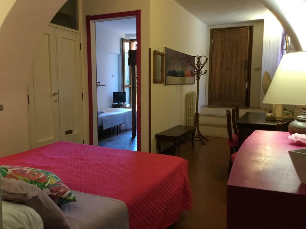 Al Giardino Di Alice Bed & Breakfast Perugia Dış mekan fotoğraf