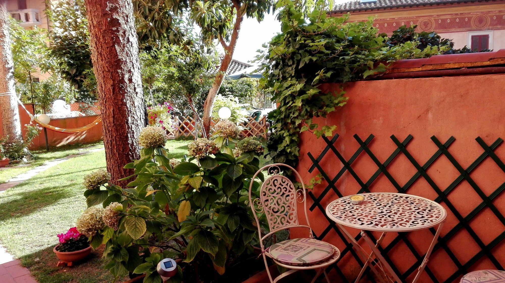 Al Giardino Di Alice Bed & Breakfast Perugia Dış mekan fotoğraf