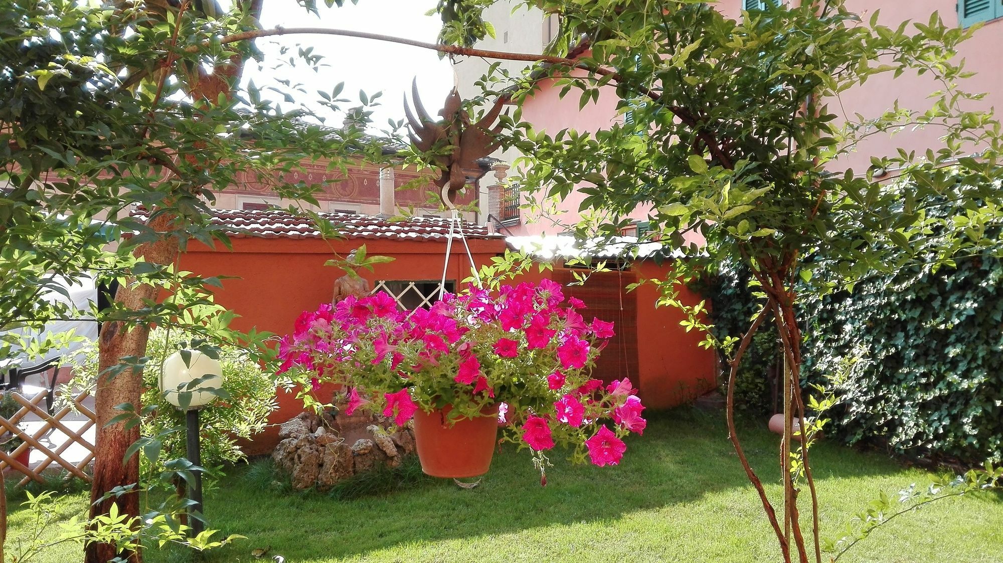 Al Giardino Di Alice Bed & Breakfast Perugia Dış mekan fotoğraf