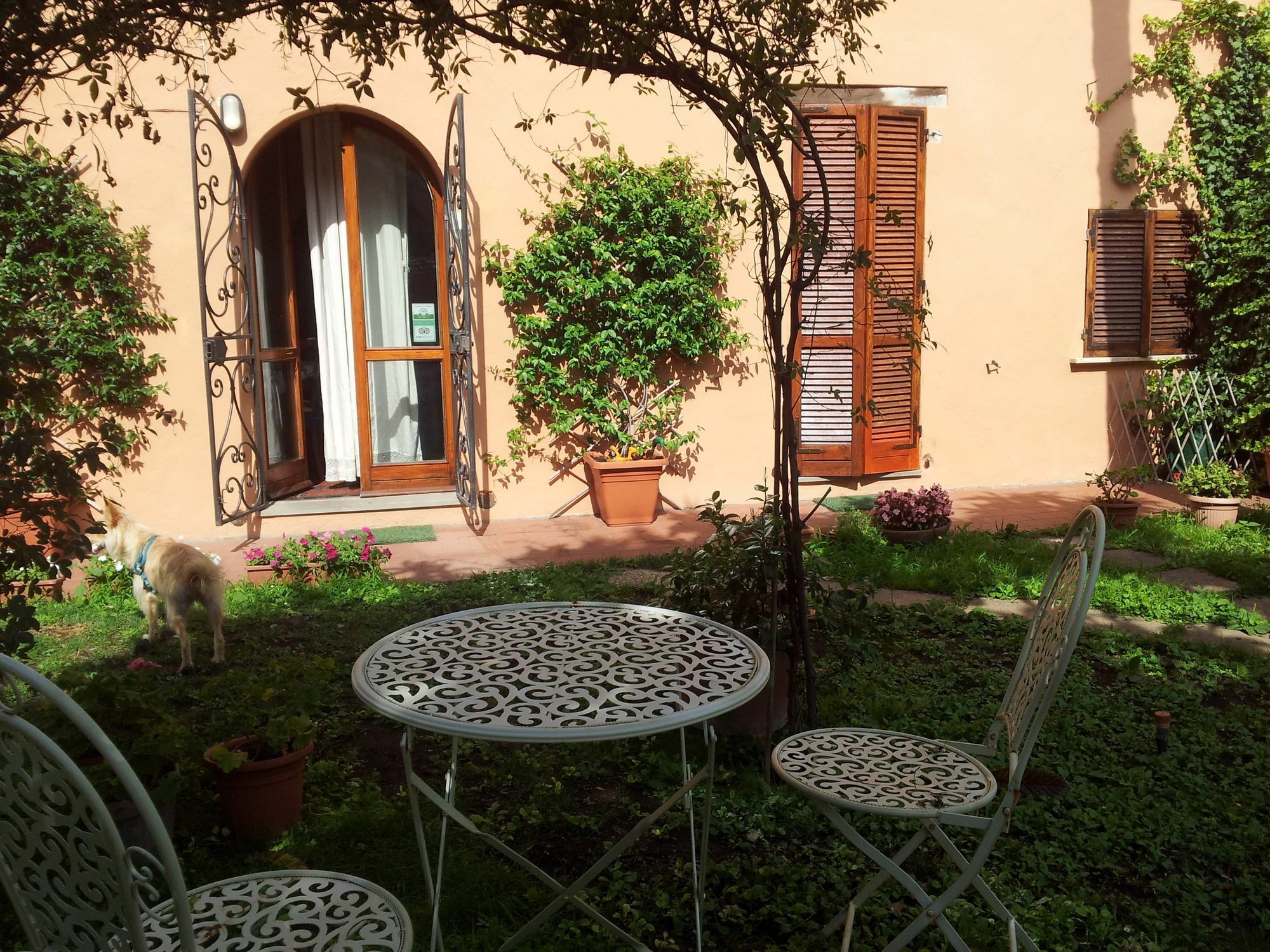 Al Giardino Di Alice Bed & Breakfast Perugia Dış mekan fotoğraf