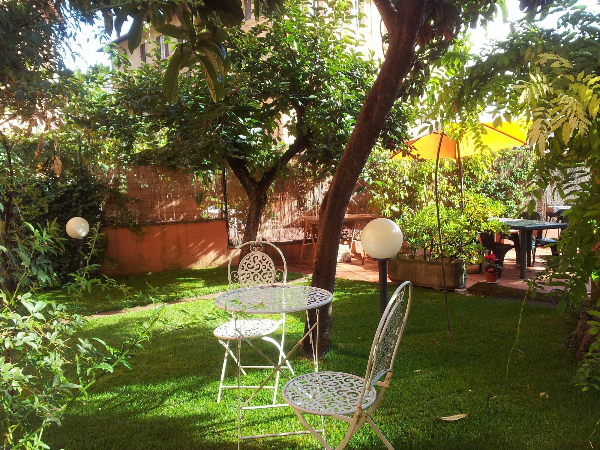 Al Giardino Di Alice Bed & Breakfast Perugia Dış mekan fotoğraf