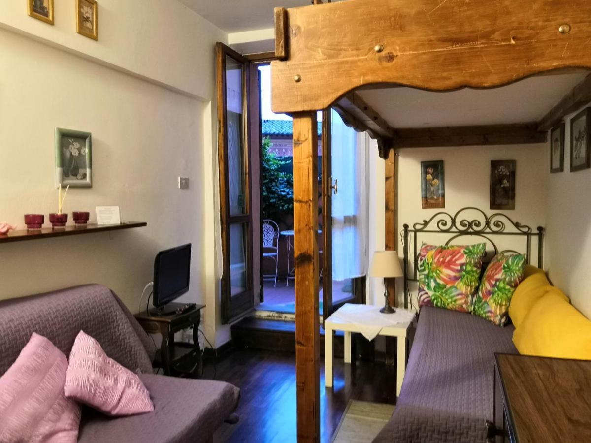 Al Giardino Di Alice Bed & Breakfast Perugia Dış mekan fotoğraf